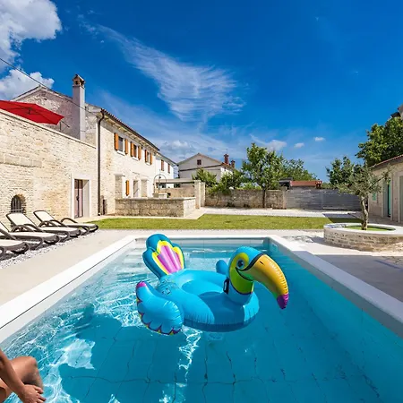 Indigenous House Komez Villa