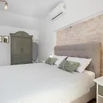 Indigenous House Komez Villa