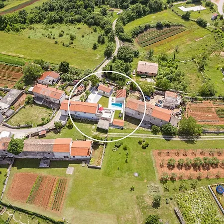 Indigenous House Komez *