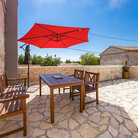 Villa Indigenous House Komez Štokovci