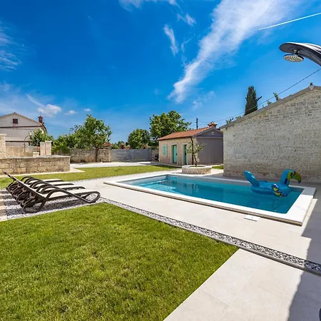 Villa Indigenous House Komez Stokovci