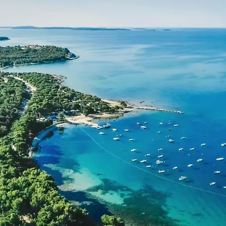 Villa Indigenous House Komez Štokovci