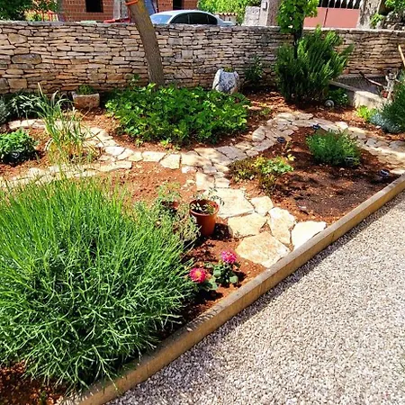 Villa Indigenous House Komez *