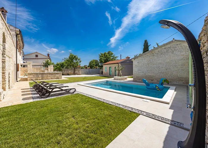 Willa Indigenous House Komez Štokovci